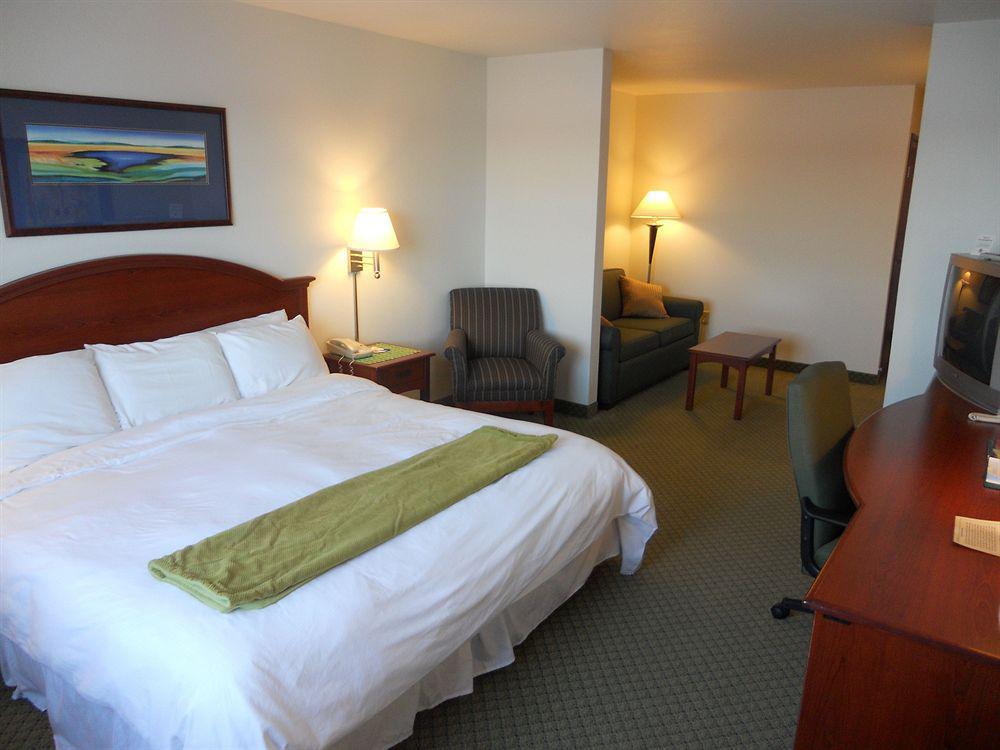 Crossings By Grandstay Inn & Suites Becker Eksteriør bilde