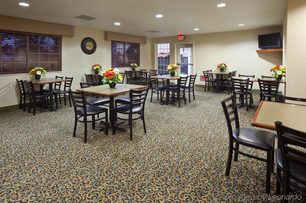 Crossings By Grandstay Inn & Suites Becker Eksteriør bilde