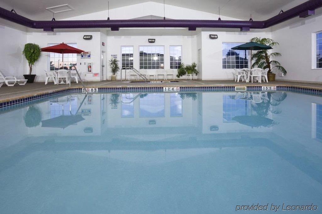 Crossings By Grandstay Inn & Suites Becker Eksteriør bilde